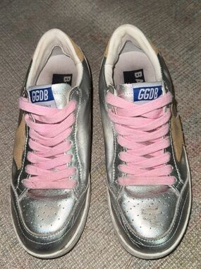 Golden Goose Size 7